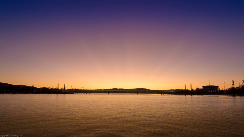 Canberra sunrise rays